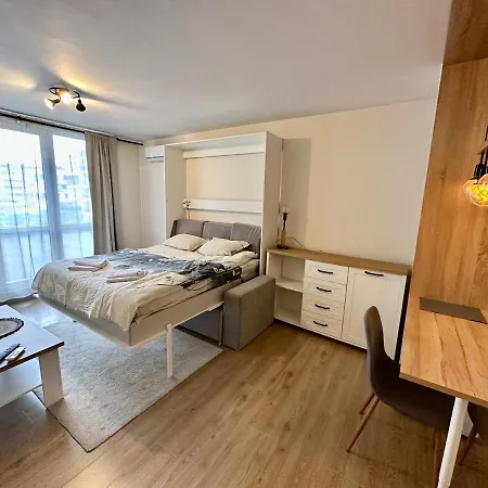 Apartment Allegro Home, By Lmg